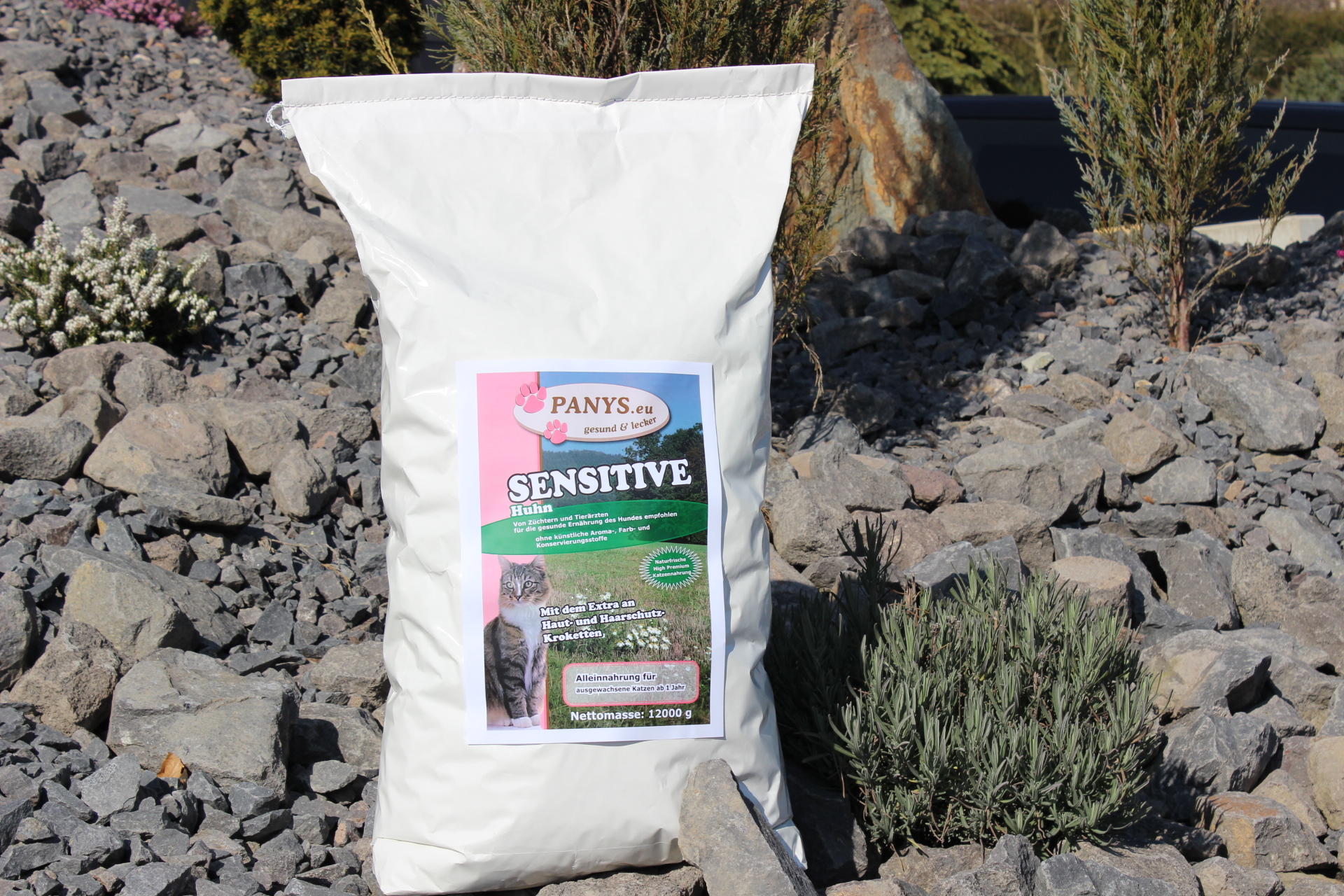 Adult Sensitive Huhn - Alleinfuttermittel für ernährungssensible Katzen - 12,0 Kg